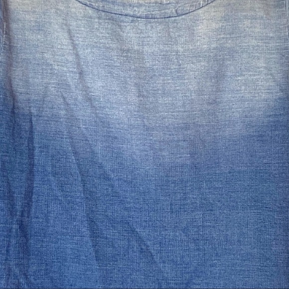 Cloth & Stone 🍁| Ombré Button Back Bell-sleeve Corduroy Blouse. - Picture 3 of 10